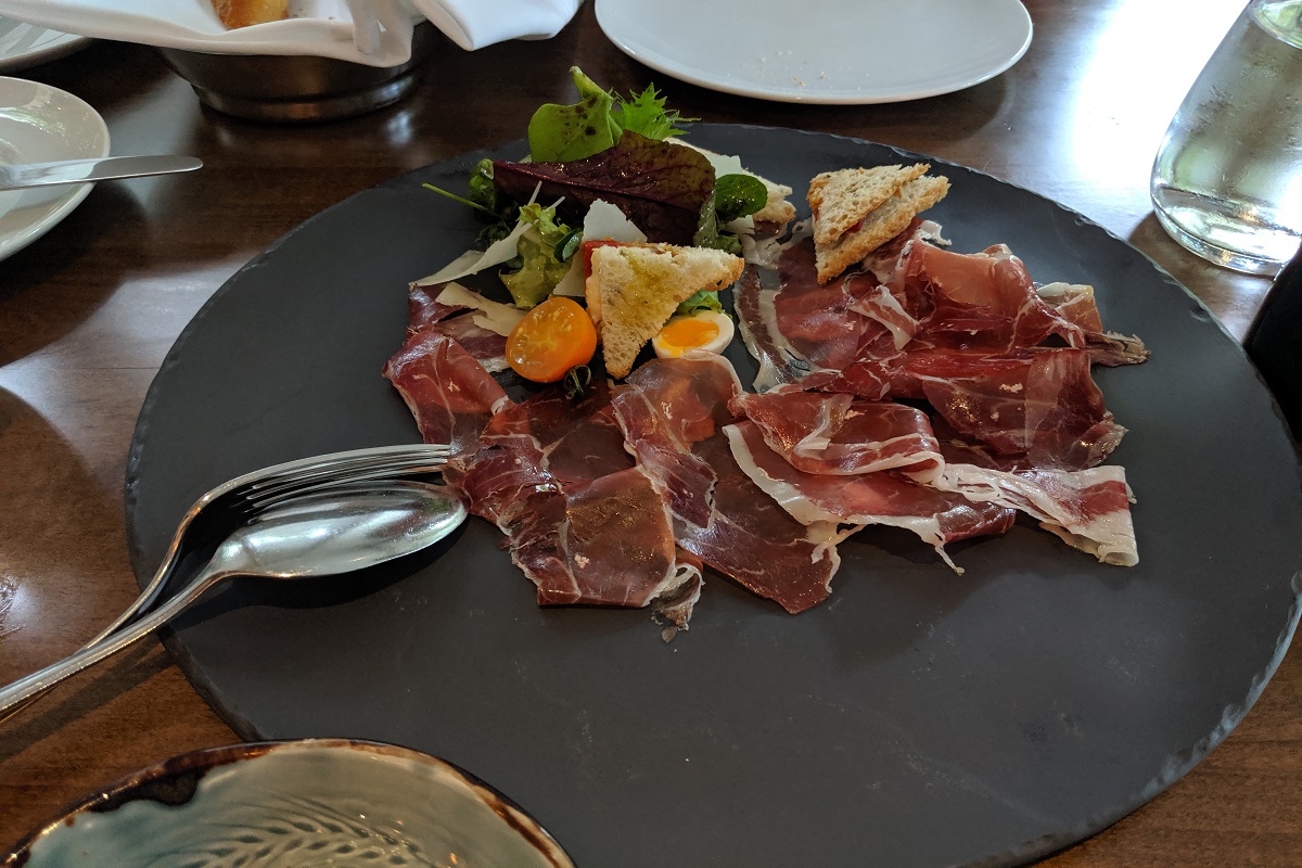 Lupo Restaurant & Vinoteca